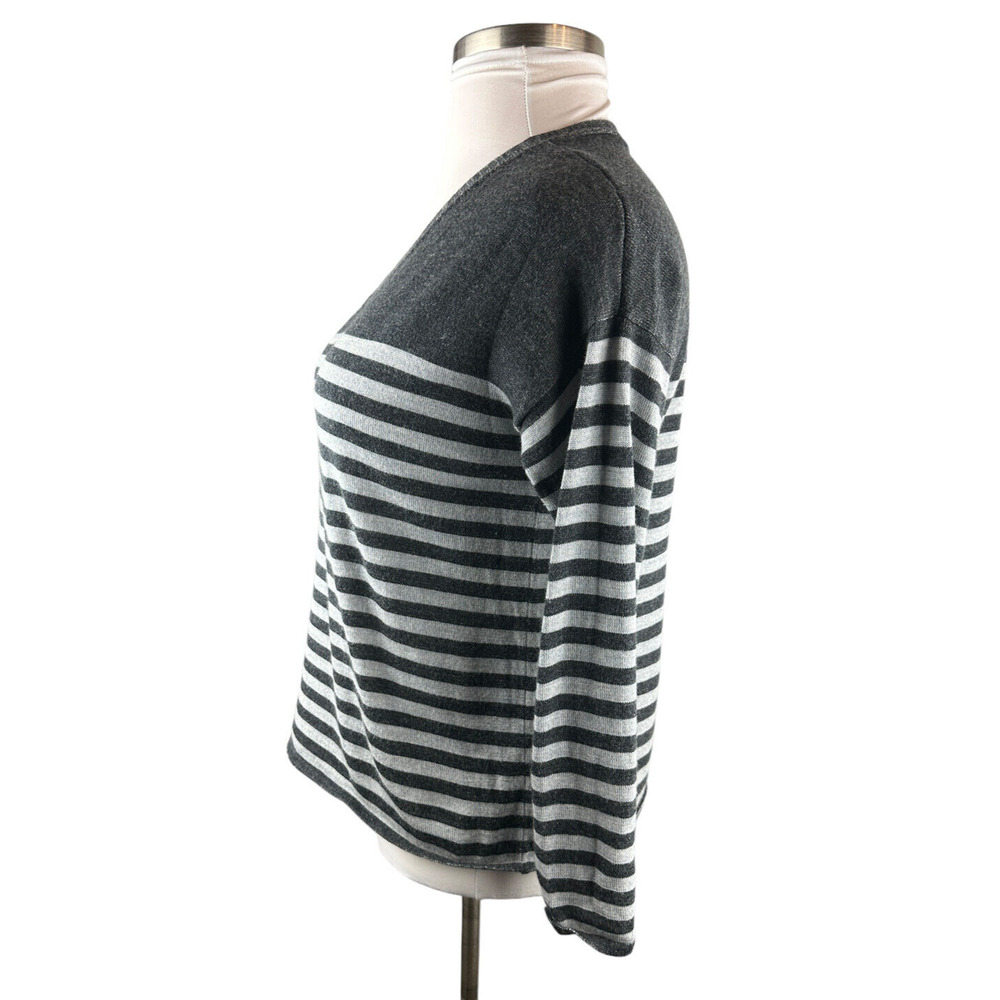 Eileen Fisher 100% Merino Wool V-Neck Sweater Striped Gray Small Quiet Luxury - Picture 4 of 10